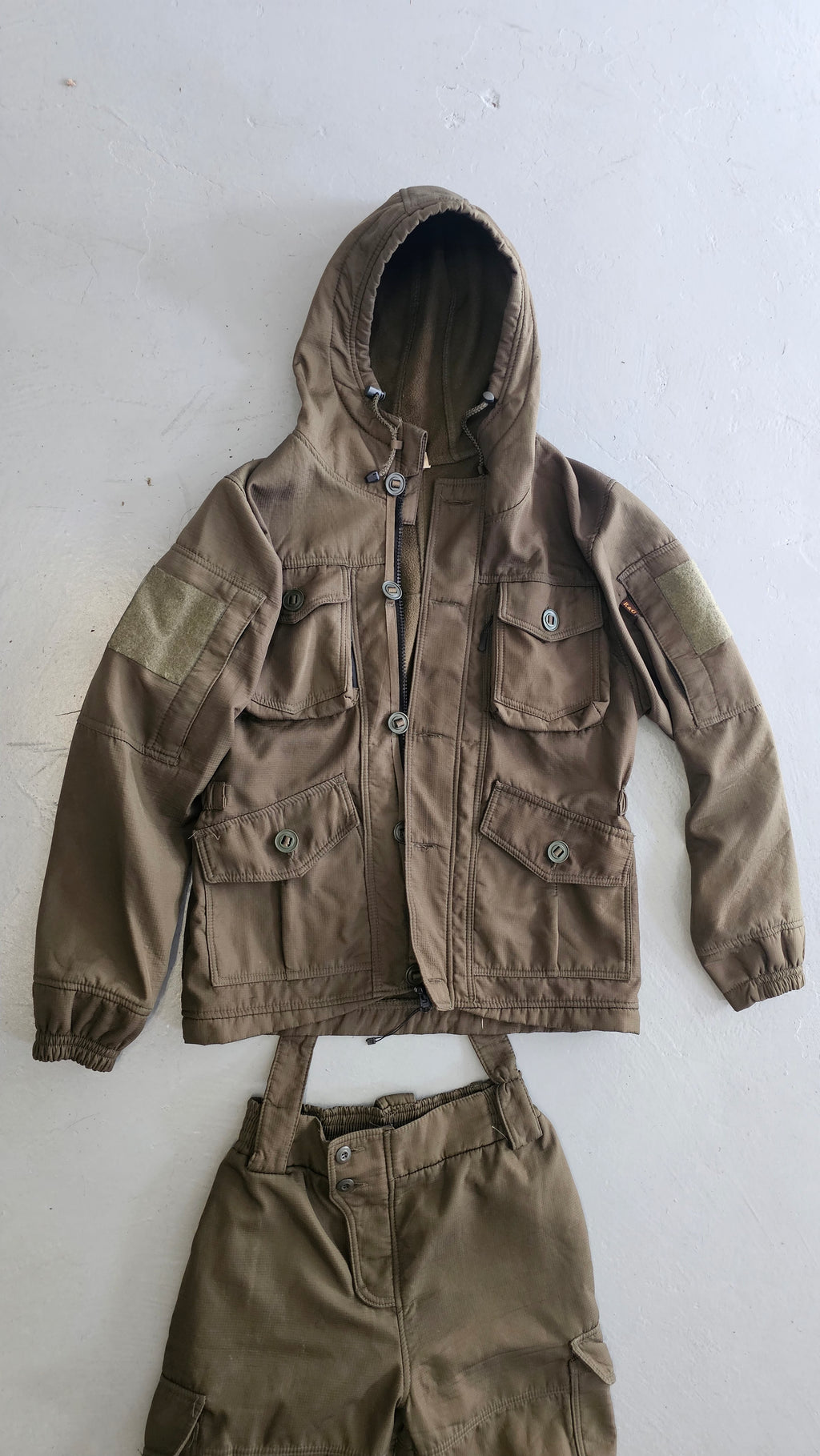 Russo-Ukrianian War Captured Russian R&G Olive Green Gorka Set