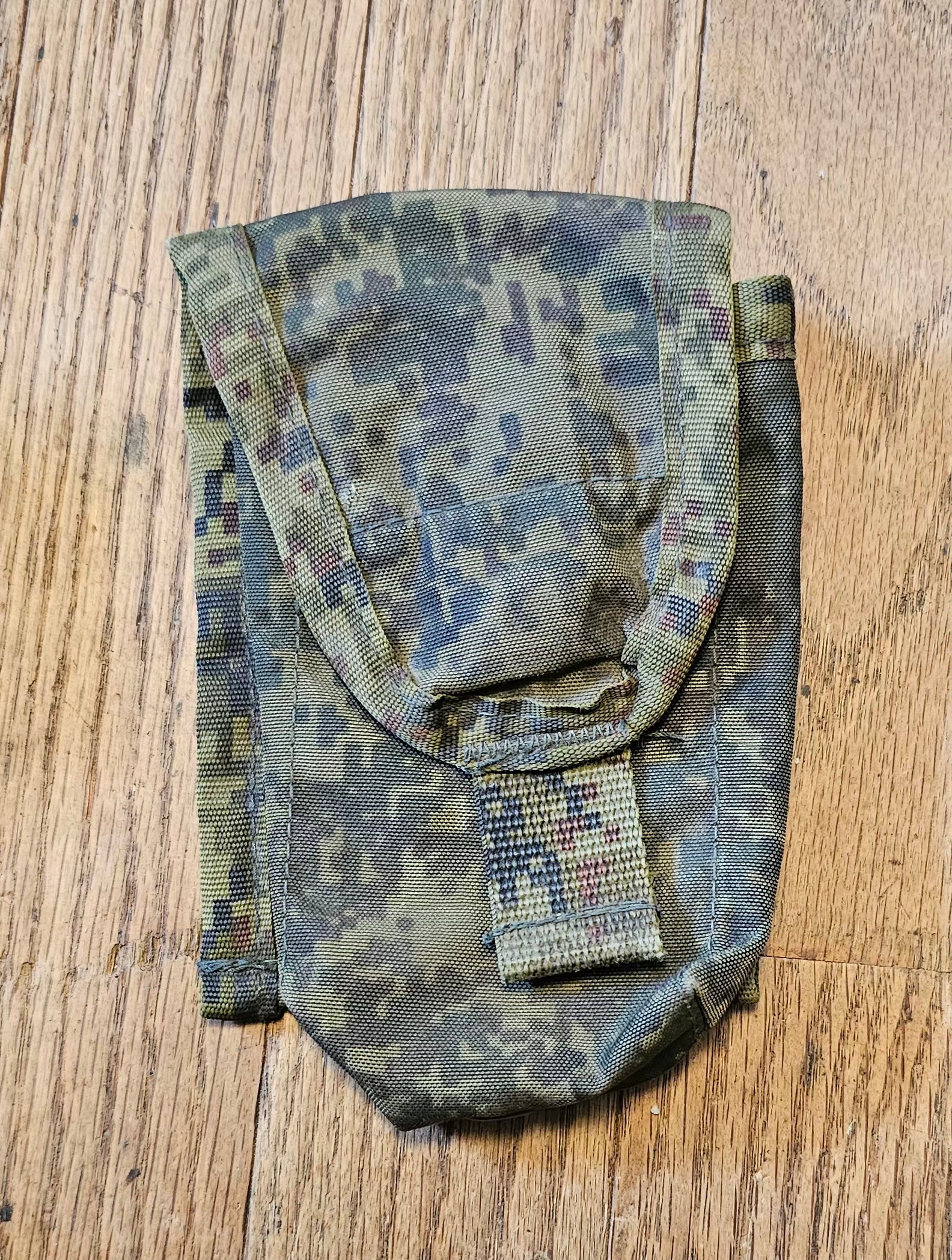 Russian Army Utility Pouch - EMR Camo