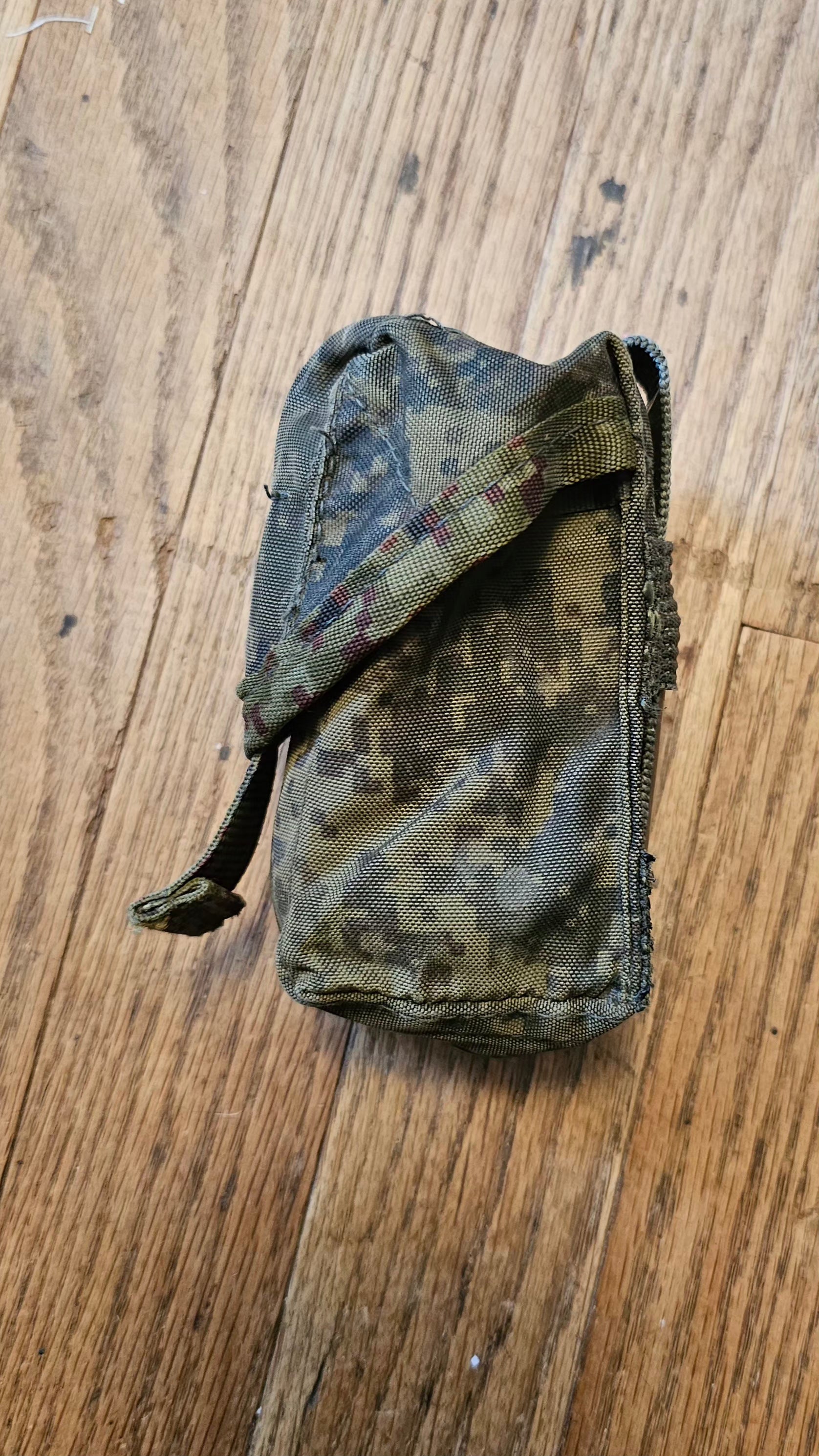 Russian Army Grenade Pouch - EMR Camo