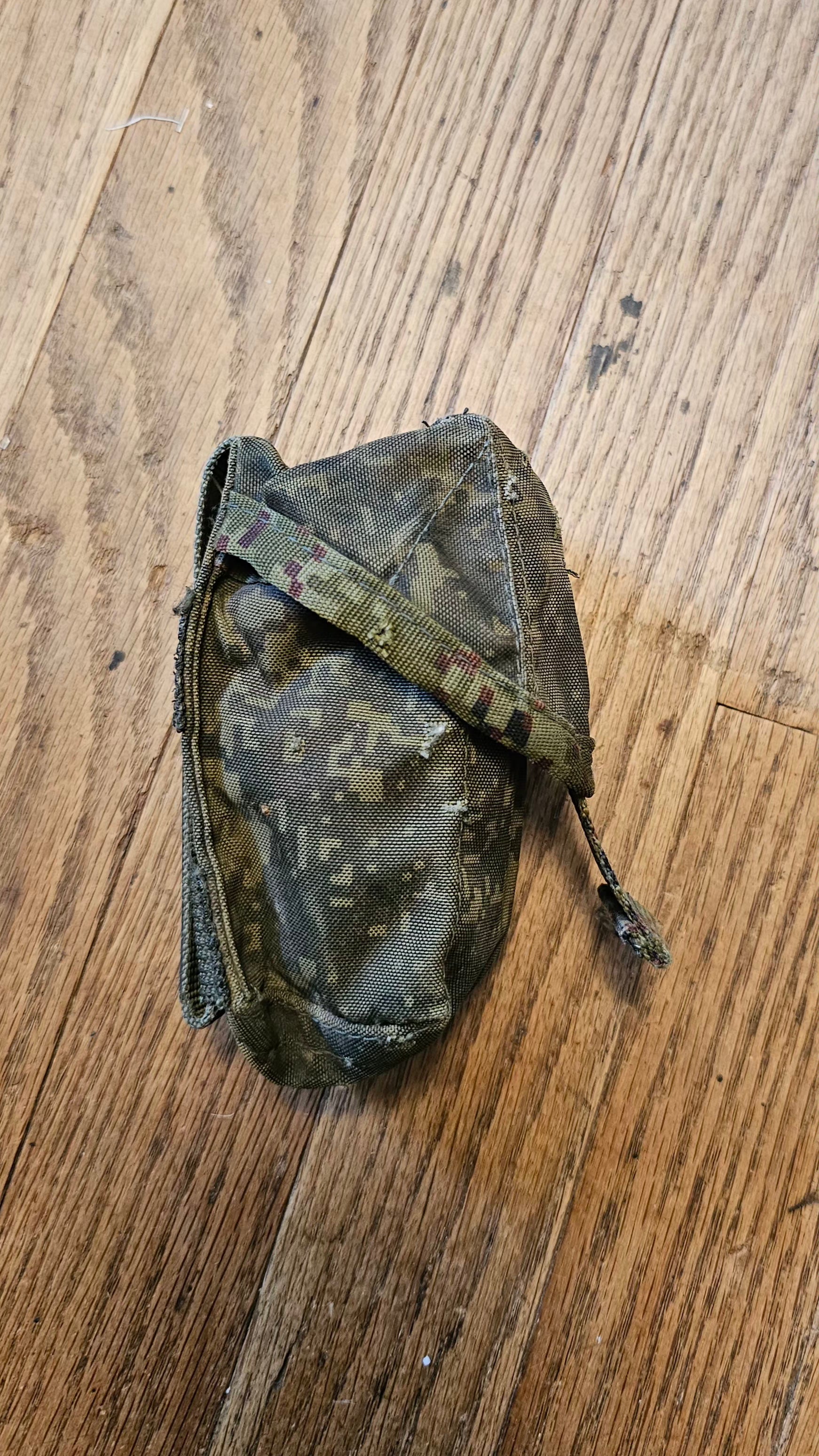 Russian Army Grenade Pouch - EMR Camo