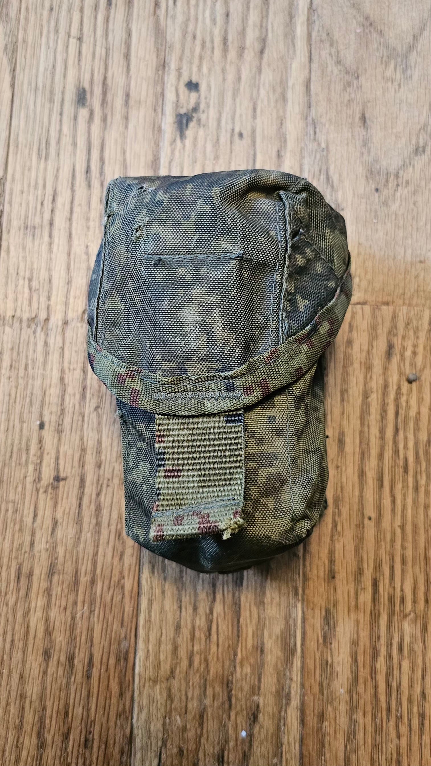 Russian Army Grenade Pouch - EMR Camo