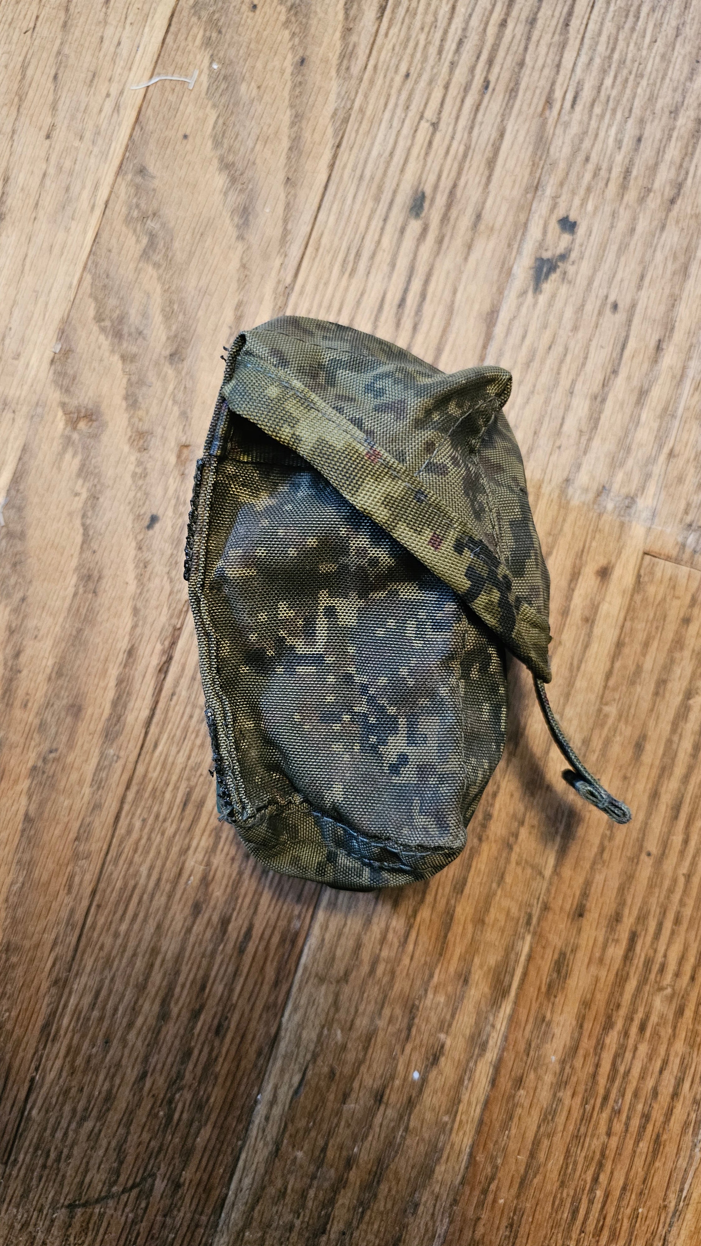 Russian Army Grenade Pouch - EMR Camo